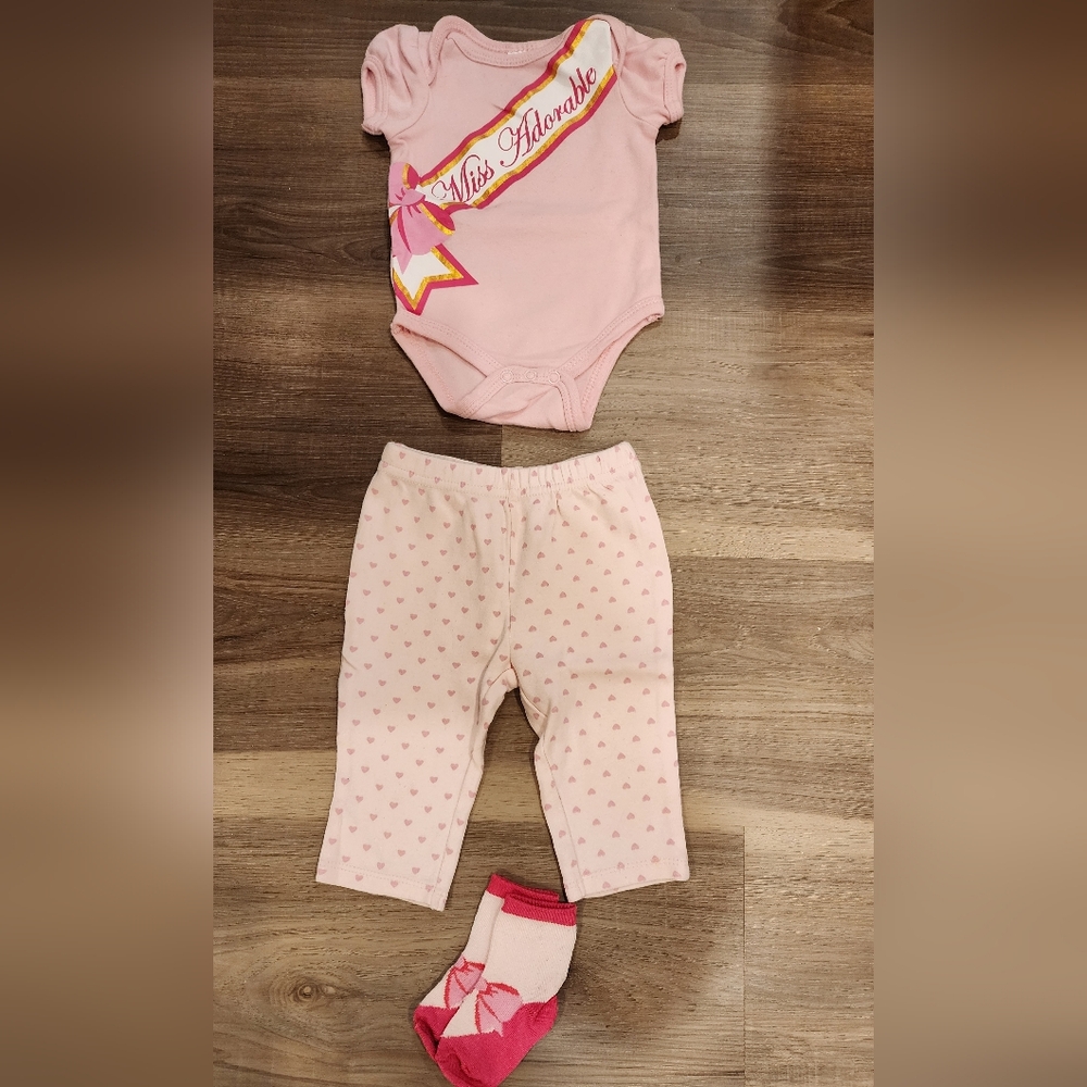 *3 Piece Baby Outfit*